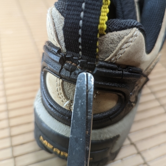 Merrell Men's Brown Pulse Birch/ Yellow Leather Hiking Performance Shoes Size US - Picture 12 of 12